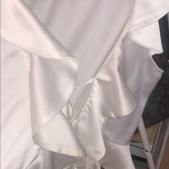 White Ruffle Crop Top - Picture 4 of 6